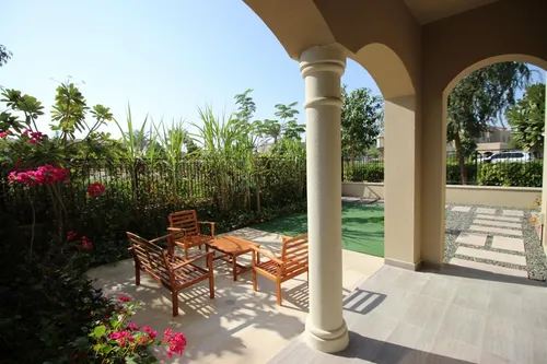 3 Bedrooms Townhouse in Bella Casa