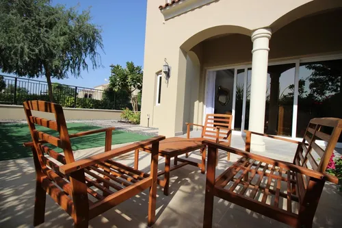 3 Bedrooms Townhouse in Bella Casa