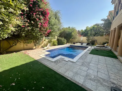 5 Bedrooms Villa in The Centro