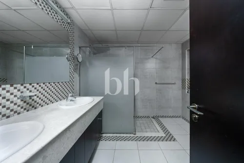 5 Bedrooms Villa in The Centro