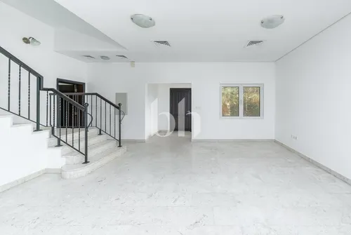 5 Bedrooms Villa in The Centro