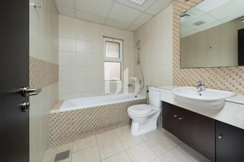 5 Bedrooms Villa in The Centro