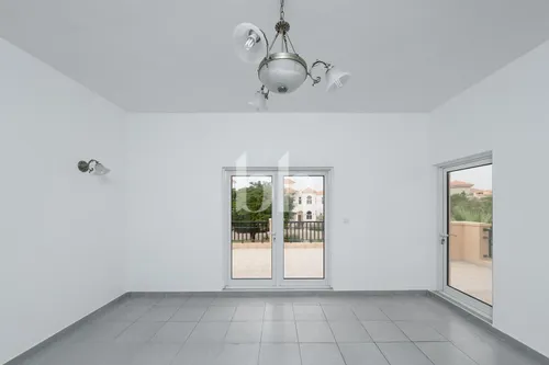 5 Bedrooms Villa in The Centro