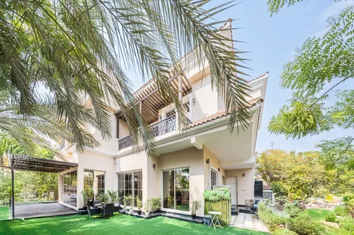 5 Bedrooms Villa in The Centro