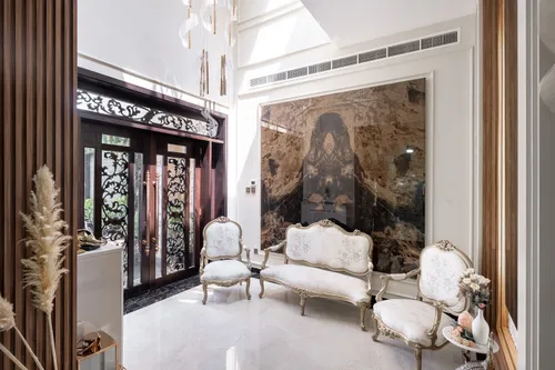 5 Bedrooms Villa in The Centro