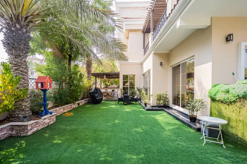 5 Bedrooms Villa in The Centro