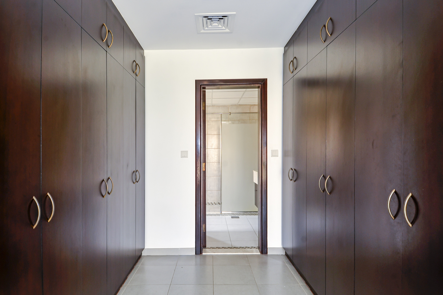 5 Bedrooms Villa in The Centro