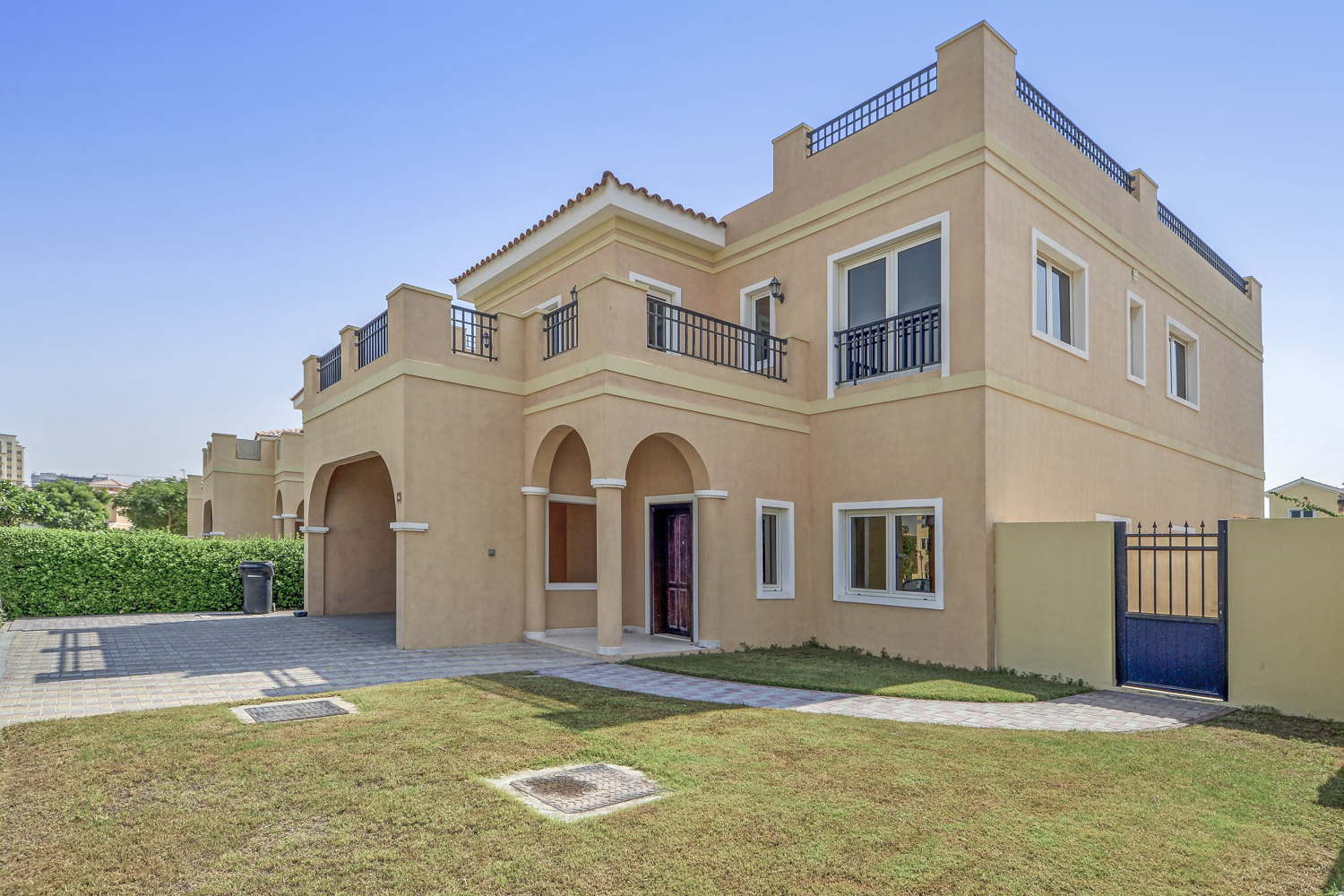 5 Bedrooms Villa in The Centro