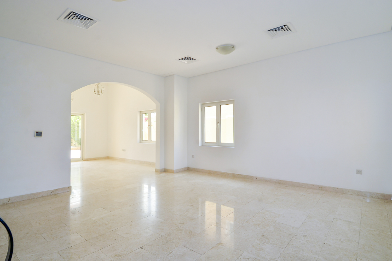 5 Bedrooms Villa in The Centro