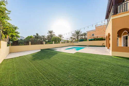 5 Bedrooms Villa in The Aldea