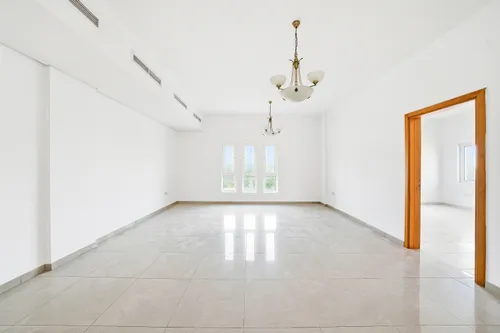 5 Bedrooms Villa in The Aldea