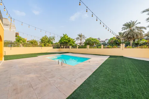 5 Bedrooms Villa in The Aldea