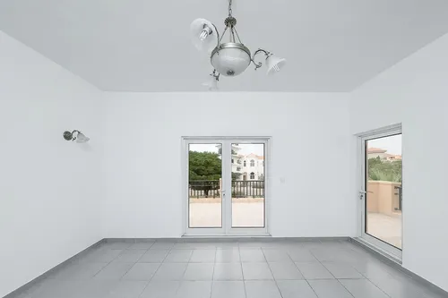 5 Bedrooms Villa in The Centro