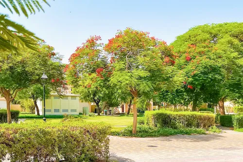 5 Bedrooms Villa in The Centro