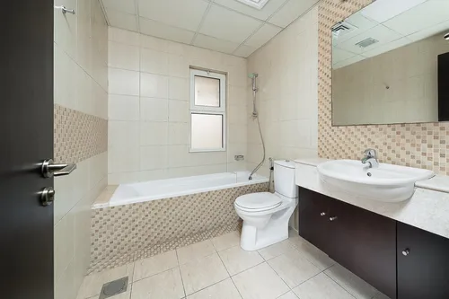 5 Bedrooms Villa in The Centro