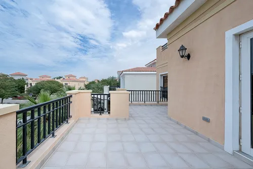 5 Bedrooms Villa in The Centro