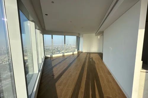 3 Bedrooms Apartment in Uptown Tower