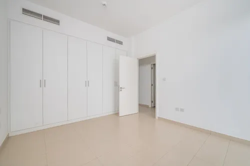 4 Bedrooms Townhouse in Cherrywoods