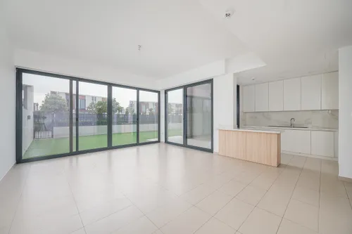 4 Bedrooms Townhouse in Cherrywoods