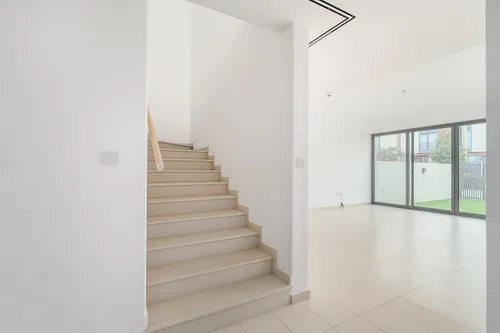 4 Bedrooms Townhouse in Cherrywoods