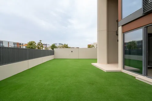 4 Bedrooms Townhouse in Cherrywoods