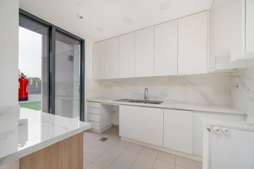 4 Bedrooms Townhouse in Cherrywoods