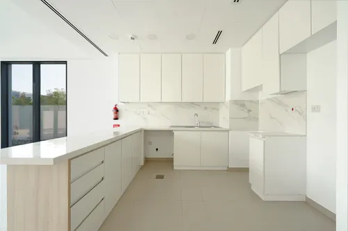 3 Bedrooms Townhouse in Cherrywoods