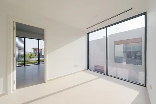 3 Bedrooms Townhouse in Cherrywoods