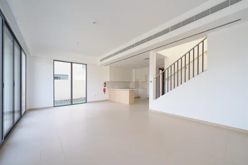 3 Bedrooms Townhouse in Cherrywoods