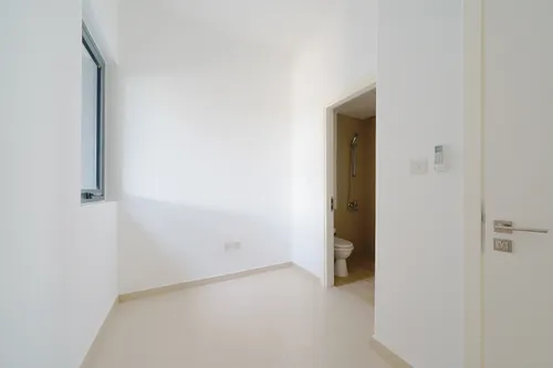 3 Bedrooms Townhouse in Cherrywoods