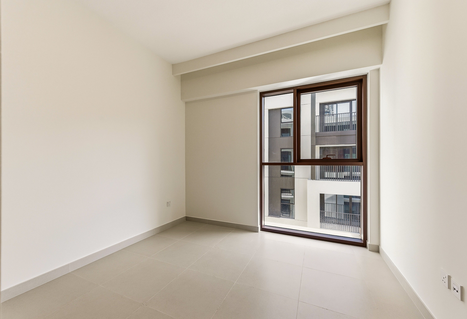 2 Bedrooms Apartment in Savanna Building 2