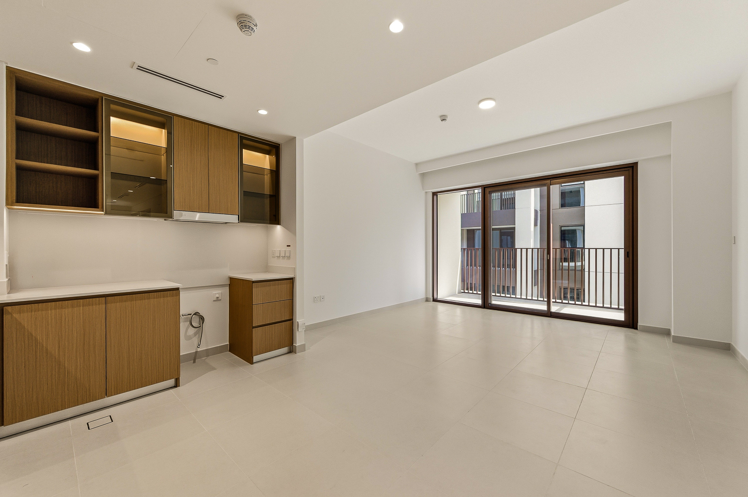 2 Bedrooms Apartment in Savanna Building 2