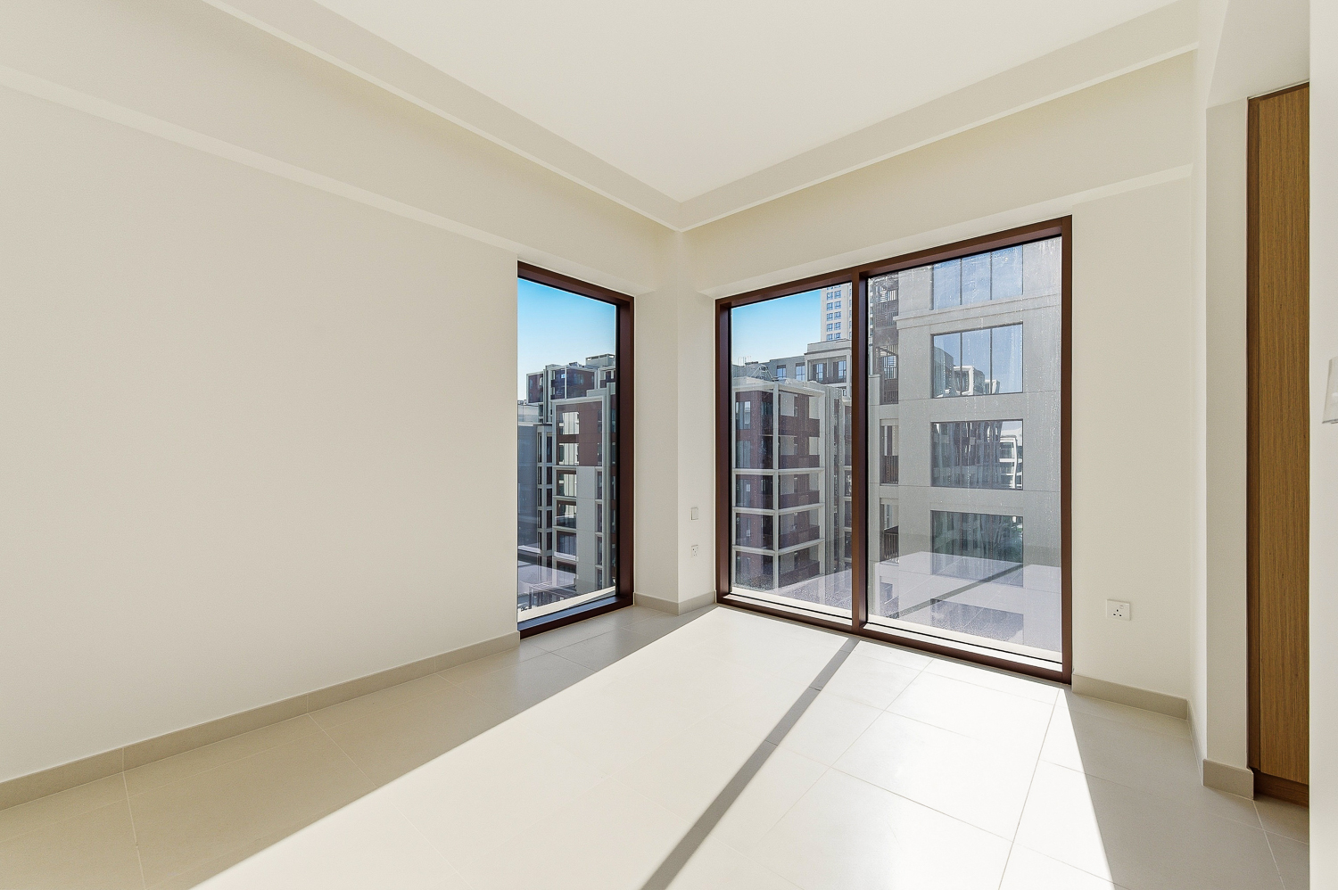 2 Bedrooms Apartment in Savanna Building 2