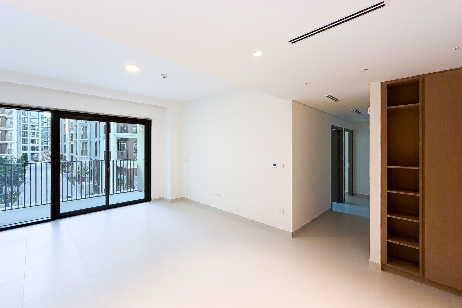 2 Bedrooms Apartment in Mangrove Building 2