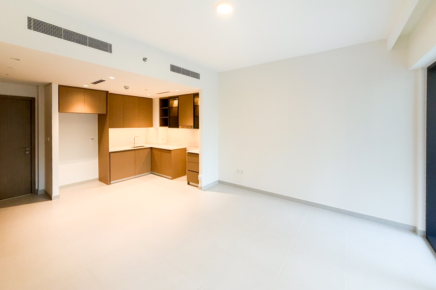 2 Bedrooms Apartment in Mangrove Building 2