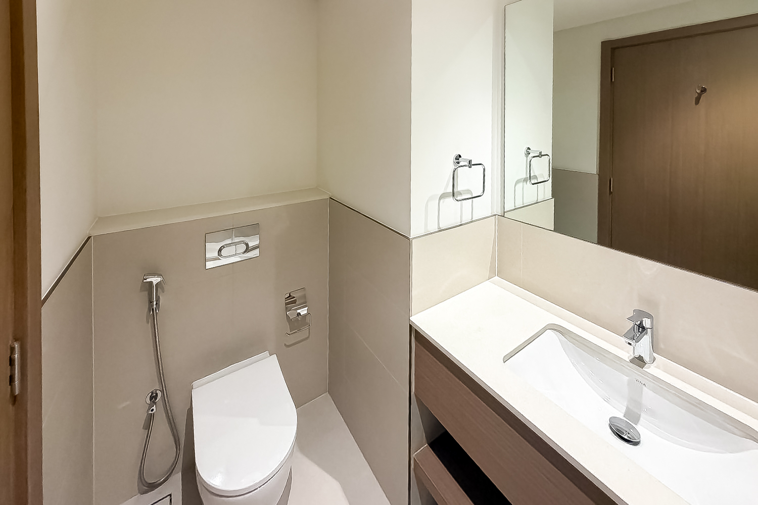 2 Bedrooms Apartment in Mangrove Building 2