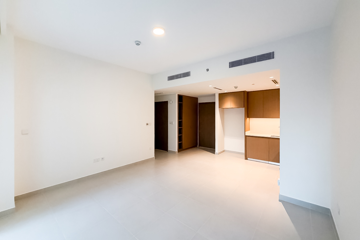 2 Bedrooms Apartment in Mangrove Building 2
