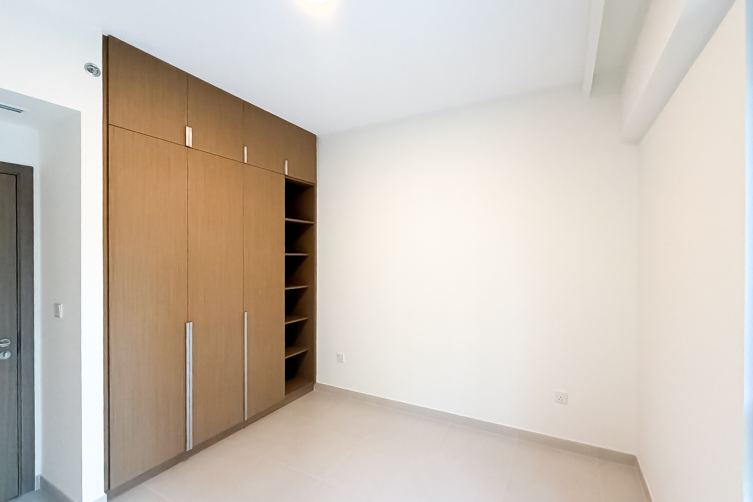 2 Bedrooms Apartment in Mangrove Building 2