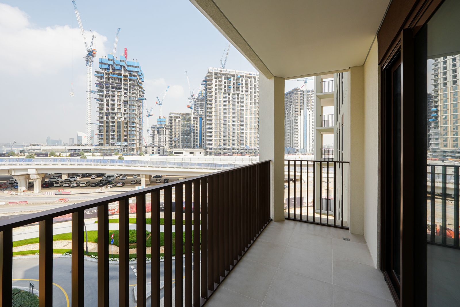 2 Bedrooms Apartment in Savanna Building 3