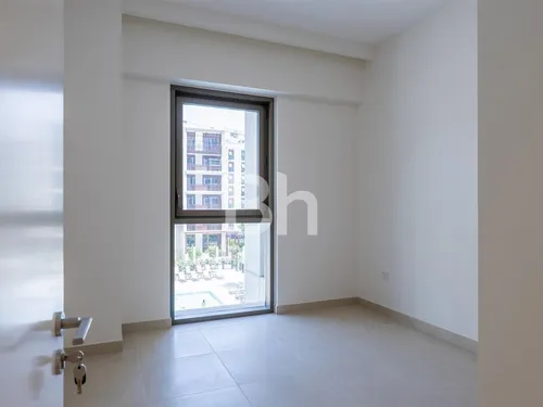 2 Bedrooms Apartment in Grove at Creek Beach Building 3