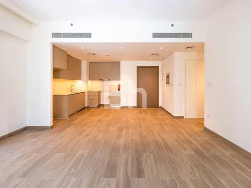 2 Bedrooms Apartment in Grove at Creek Beach Building 3