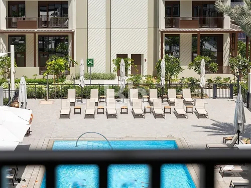 2 Bedrooms Apartment in Grove at Creek Beach Building 3