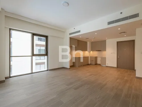 2 Bedrooms Apartment in Grove at Creek Beach Building 3