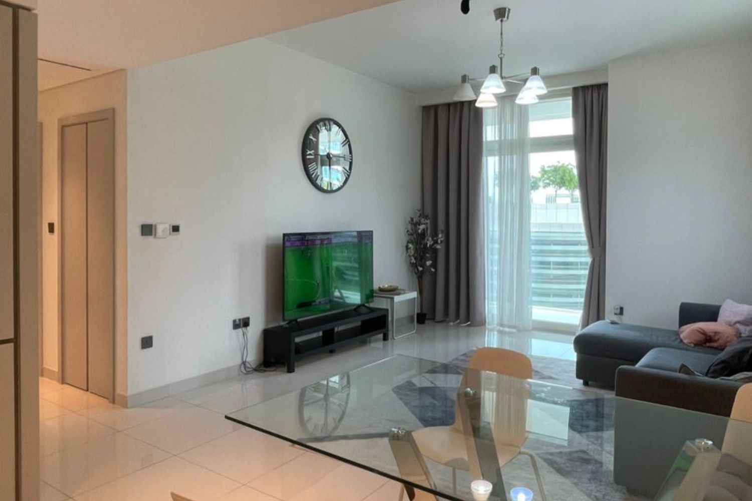 2 Bedrooms Apartment in Sunrise Bay Tower 2