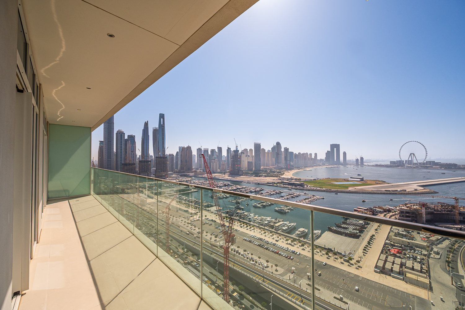 2 Bedrooms Apartment in Sunrise Bay Tower 1