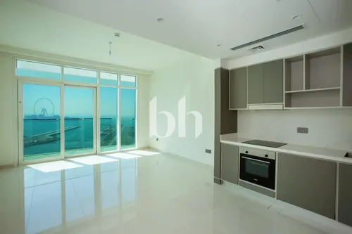 Sea View | Well Maintained | Vacant