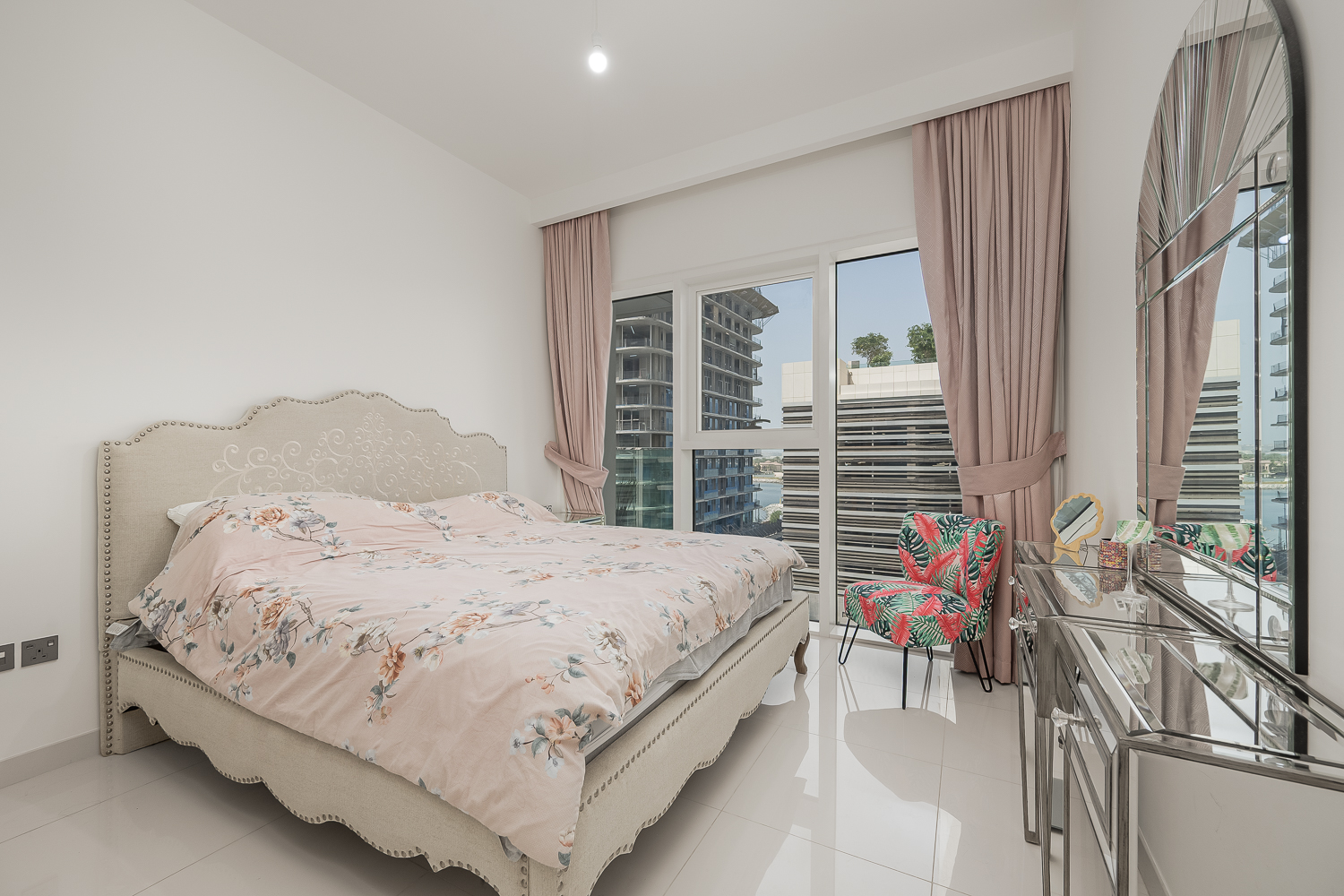 1 Bedroom Apartment in Sunrise Bay Tower 2