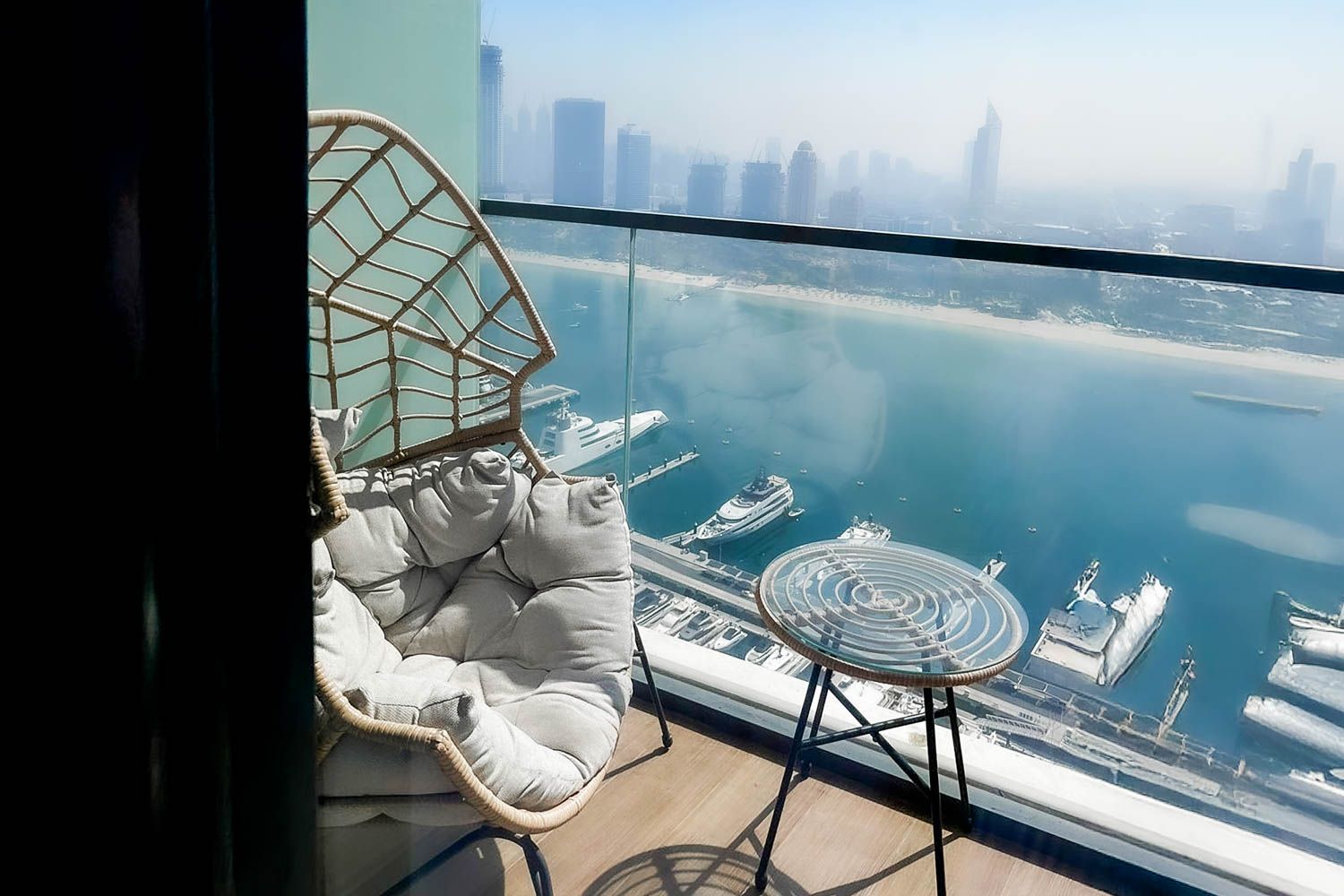 2 Bedrooms Apartment in Marina Vista Tower 2