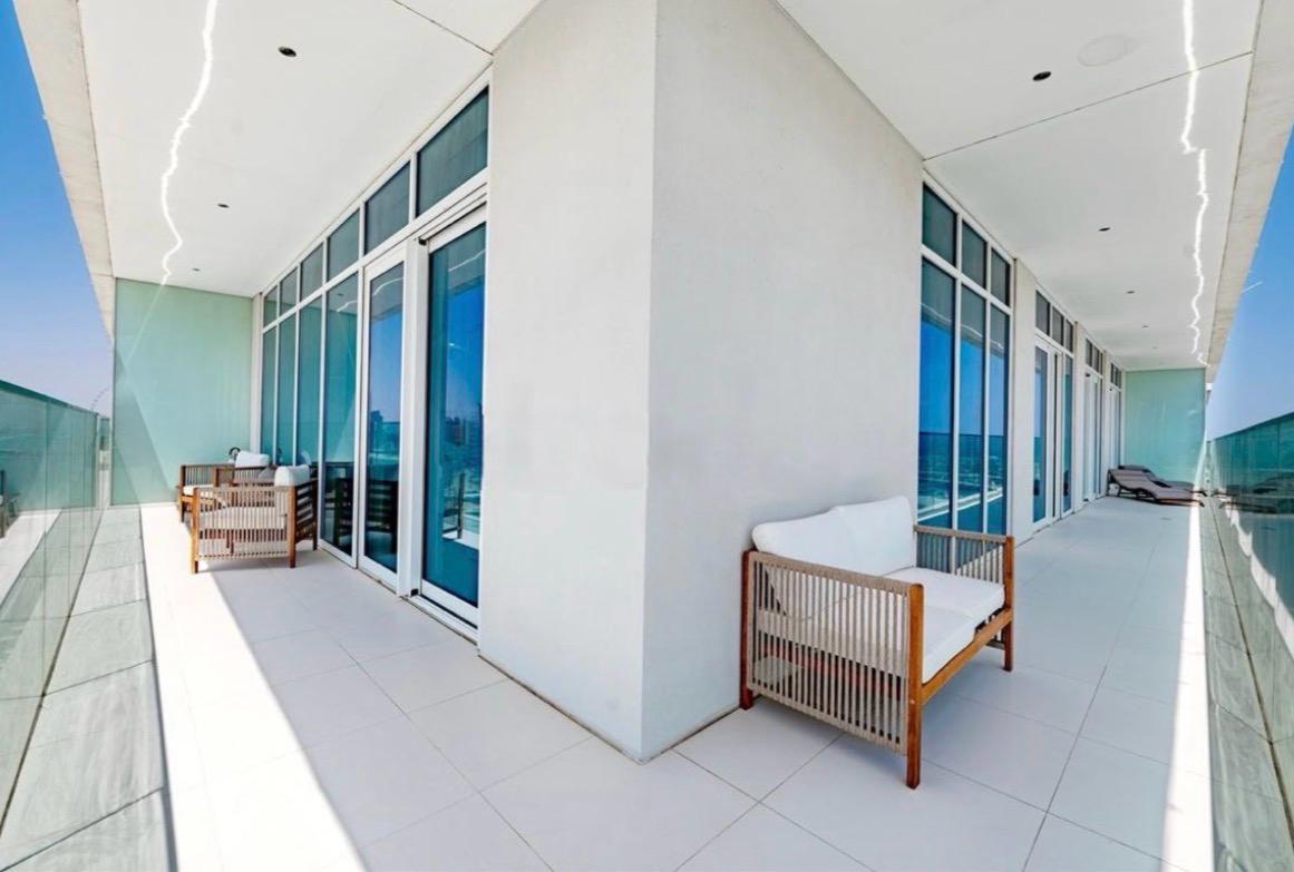 3 Bedrooms Apartment in Sunrise Bay Tower 2