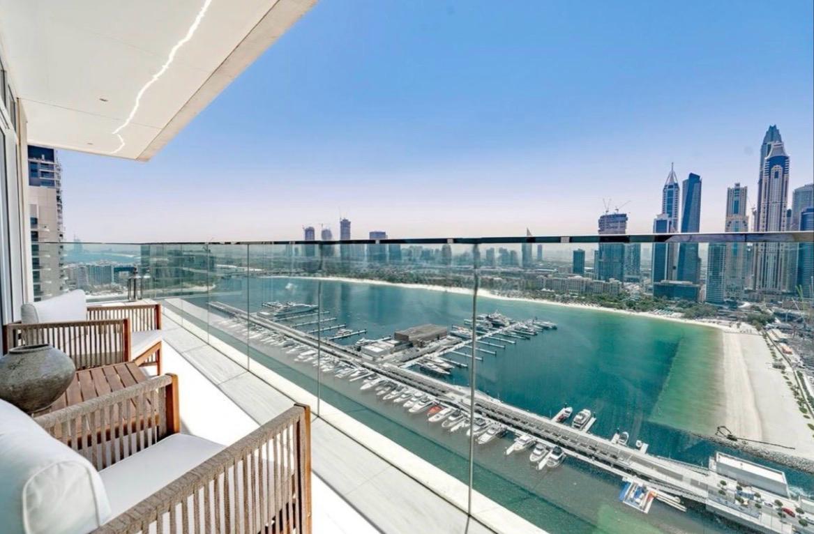 3 Bedrooms Apartment in Sunrise Bay Tower 2